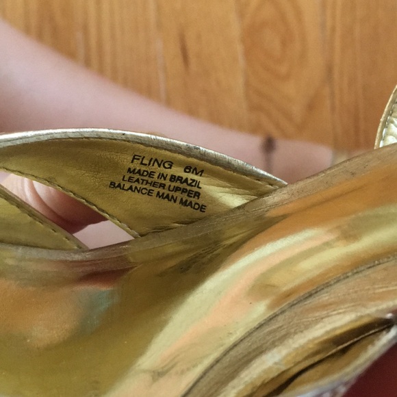 Carlos Santana gold bow heels - Picture 5 of 5